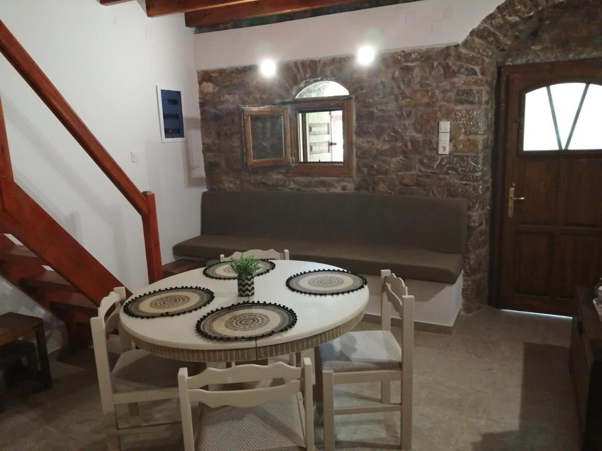 αναβατοσ εξοχικη κατοικια Holiday home Anavatos